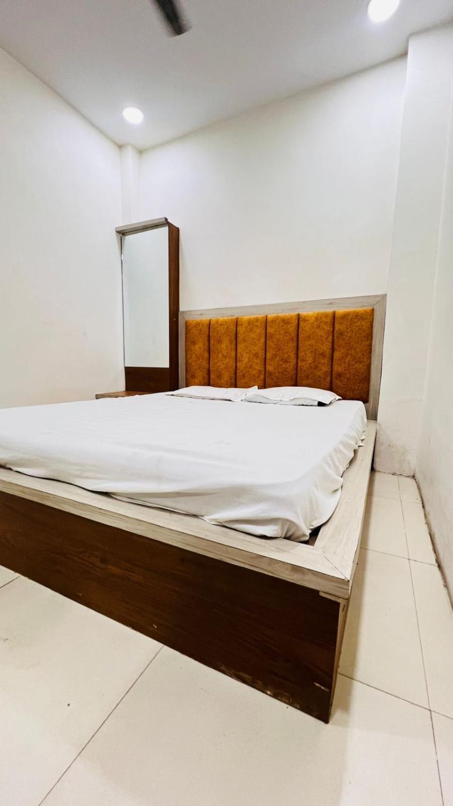 Royal Raj Palace Ujjain Eksteriør bilde